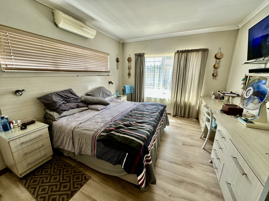 4 Bedroom Property for Sale in Tygerdal Western Cape